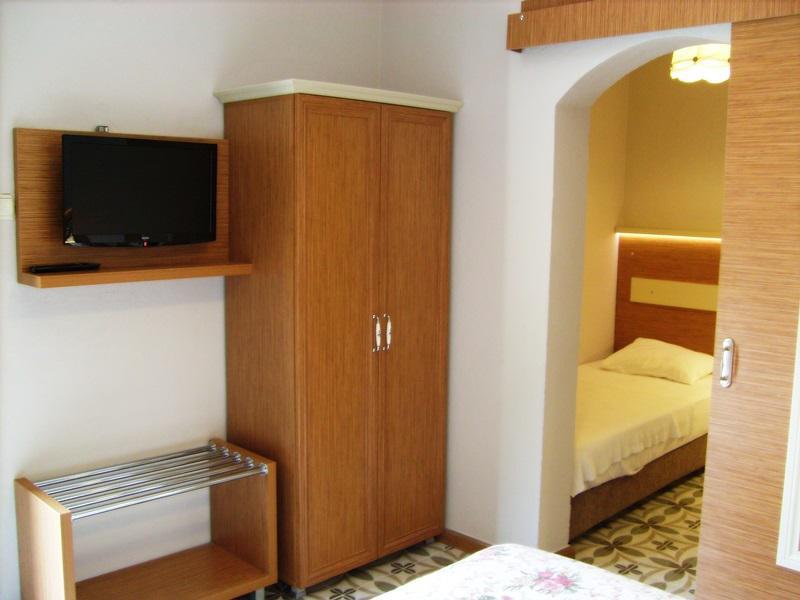 Assos Hunters Hotel (Adults Only) מראה חיצוני תמונה