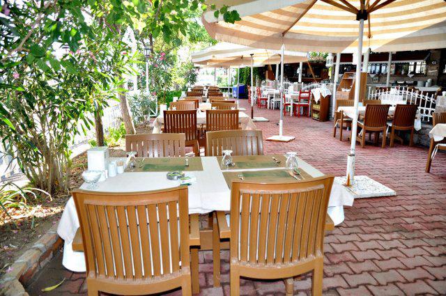 Assos Hunters Hotel (Adults Only) מראה חיצוני תמונה