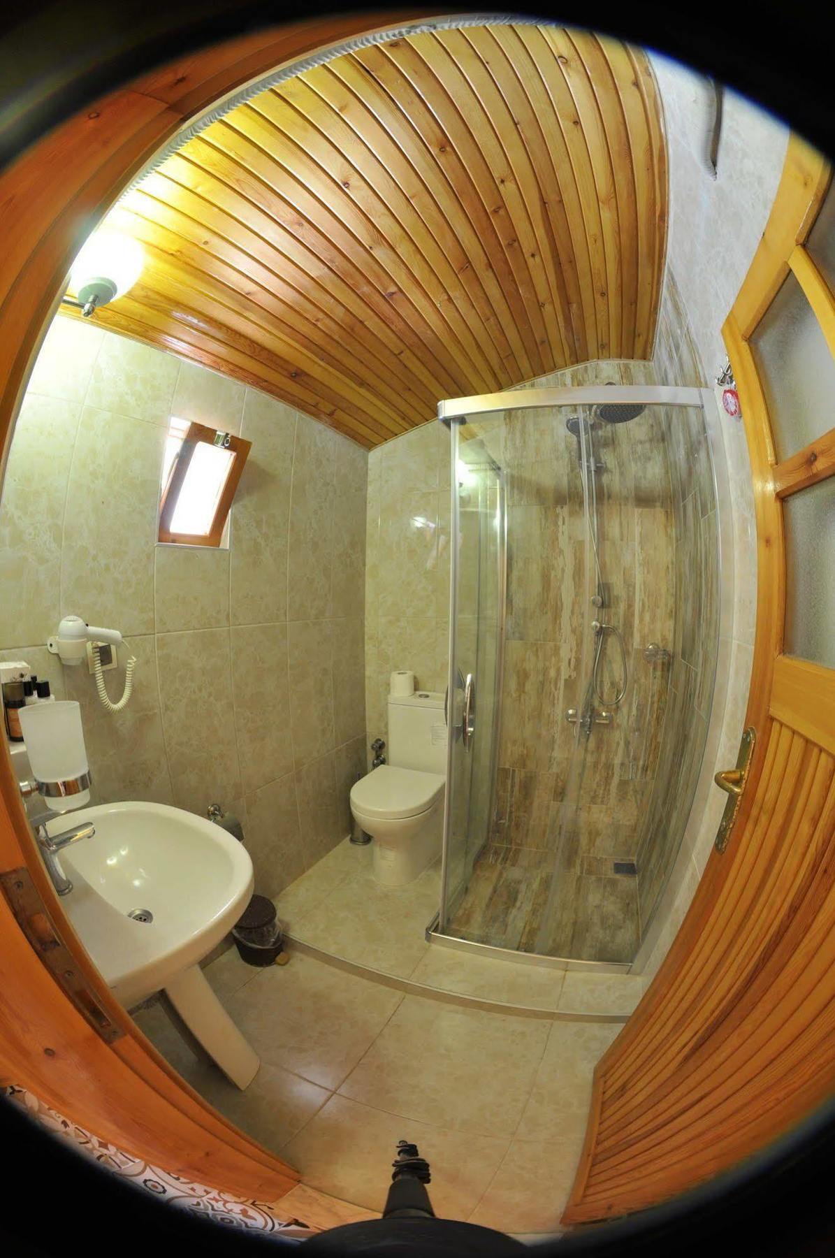 Assos Hunters Hotel (Adults Only) מראה חיצוני תמונה
