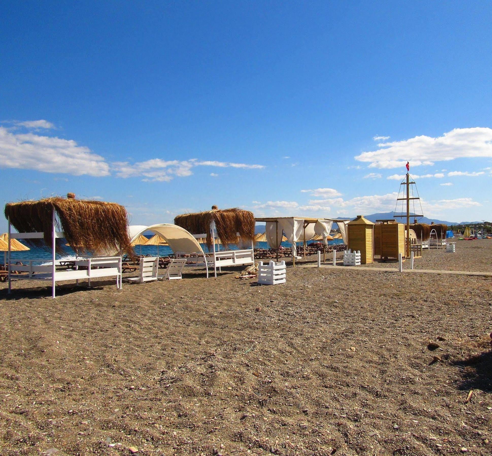 Assos Hunters Hotel (Adults Only) מראה חיצוני תמונה