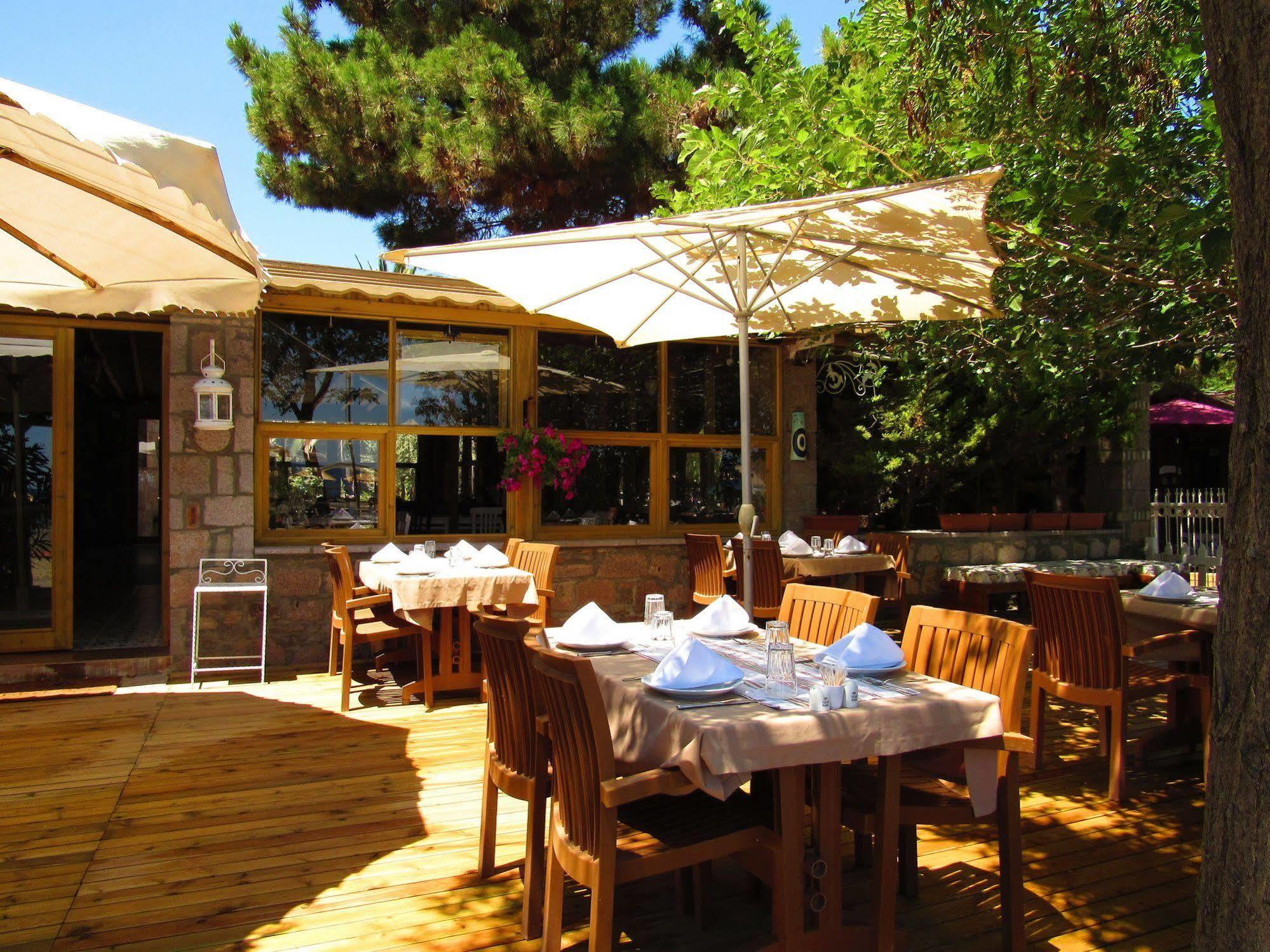Assos Hunters Hotel (Adults Only) מראה חיצוני תמונה