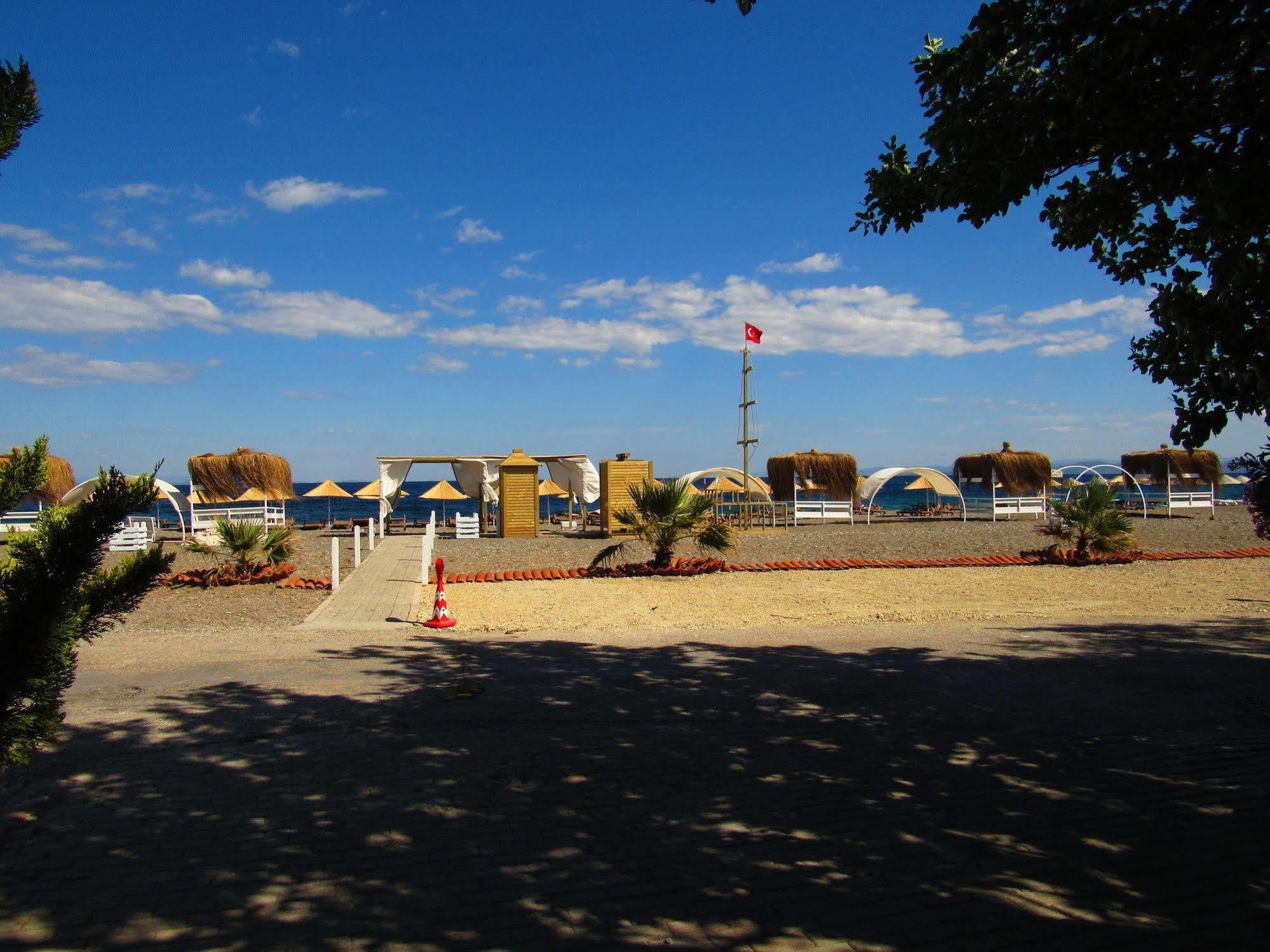 Assos Hunters Hotel (Adults Only) מראה חיצוני תמונה