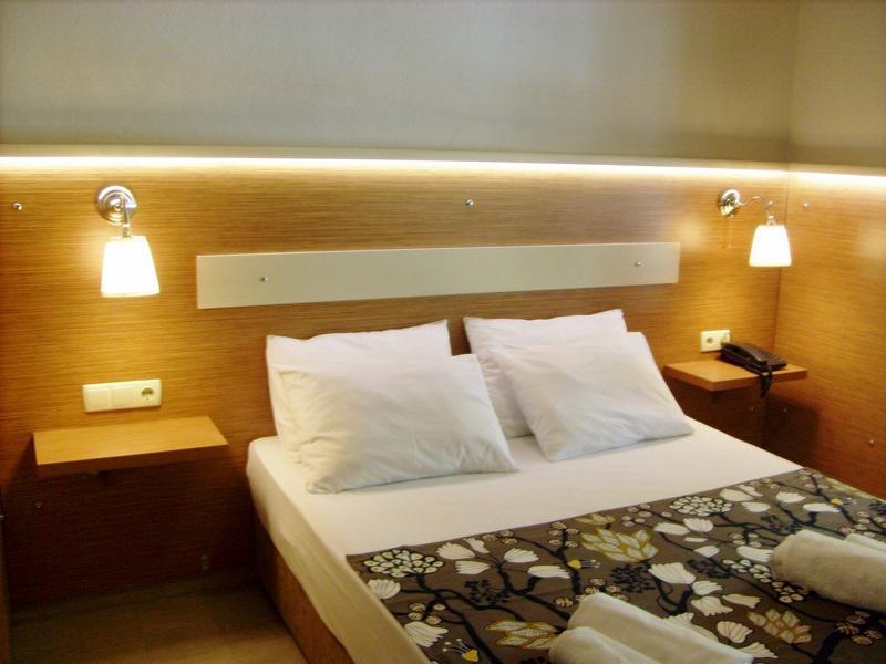 Assos Hunters Hotel (Adults Only) מראה חיצוני תמונה